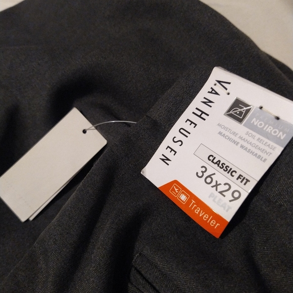 Van Heusen trousers - Picture 4 of 4